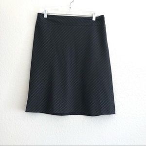 Loft women’s skirt stripes  size 8 black